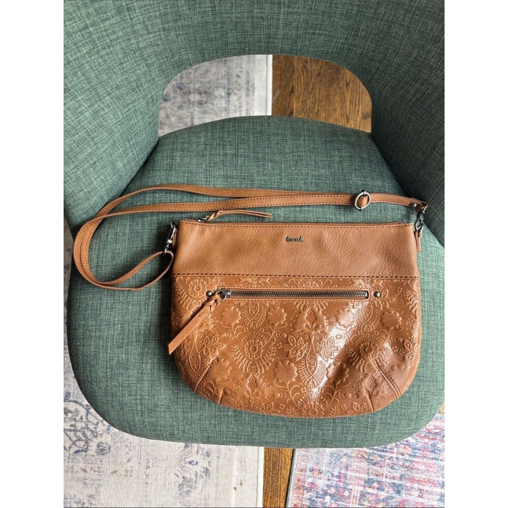 The Sak Oleta Embossed Brown Crossbody purse Bag tooled leather Women’s Classic